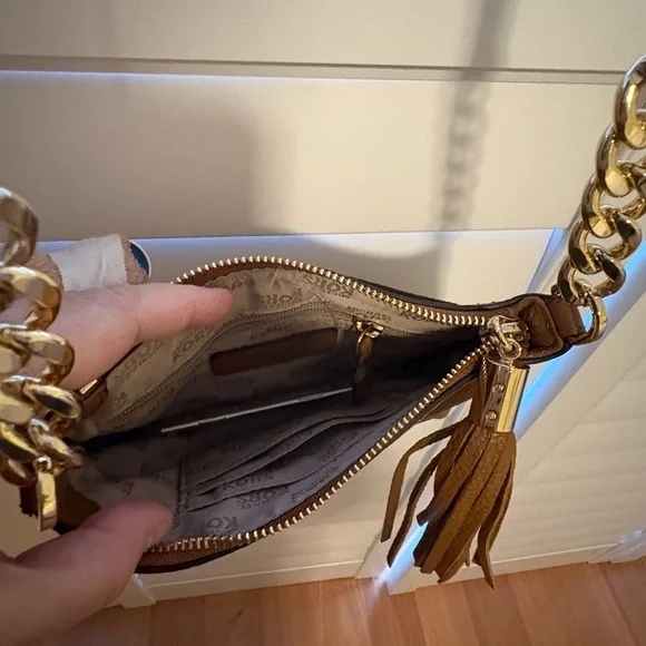 Michael Kors Tan Leather Crossbody Bag with Gold Chain - Picture 3 of 5